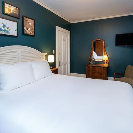 The Constance By The Lenox Collection Hotel Exterior photo